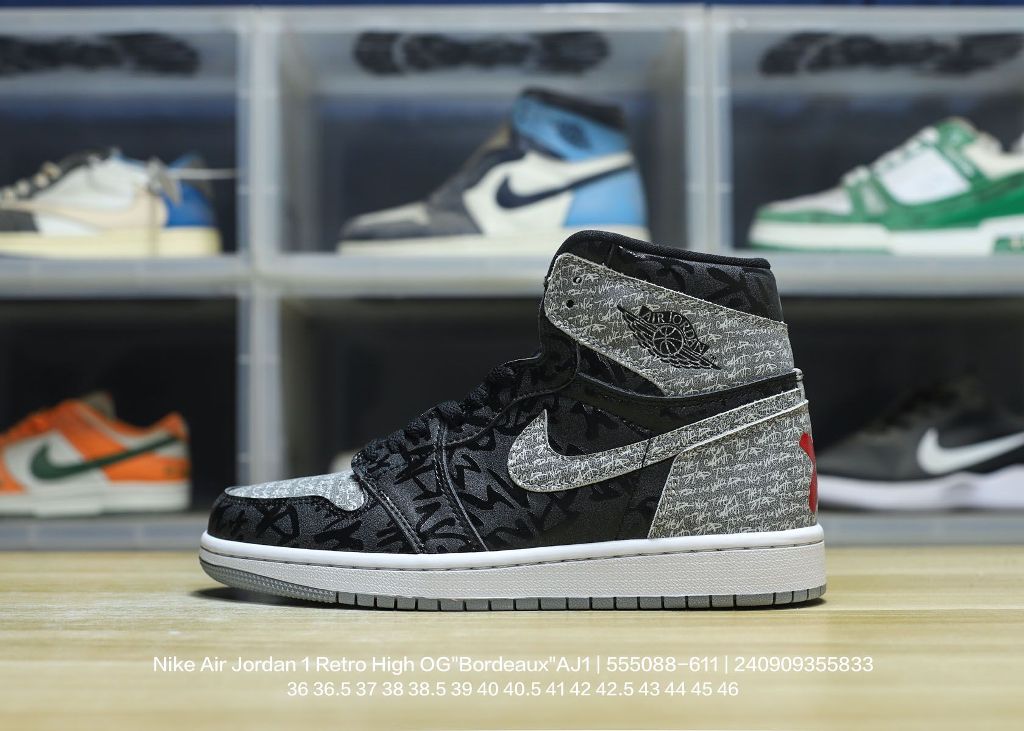 Air Jordan 1 Retro High OG-007
