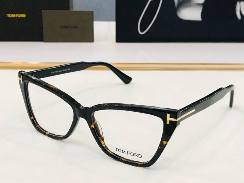 Tom Ford Plain Glass Spectacles(High Quality)-422