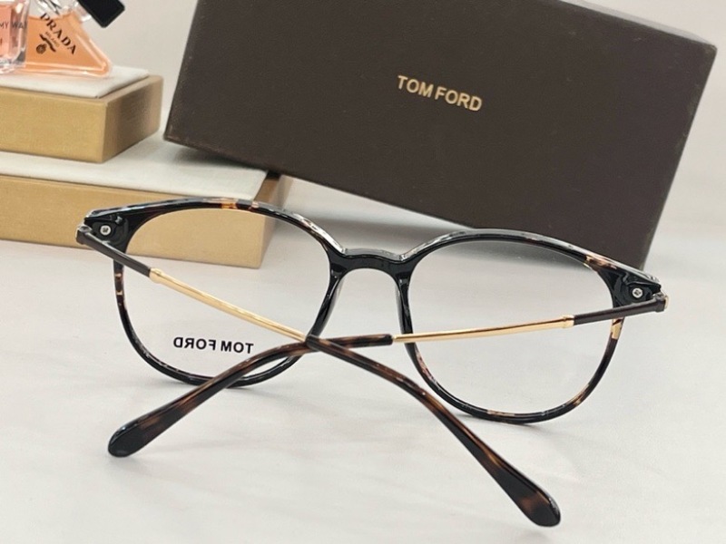 Tom Ford Plain Glass Spectacles(High Quality)-261