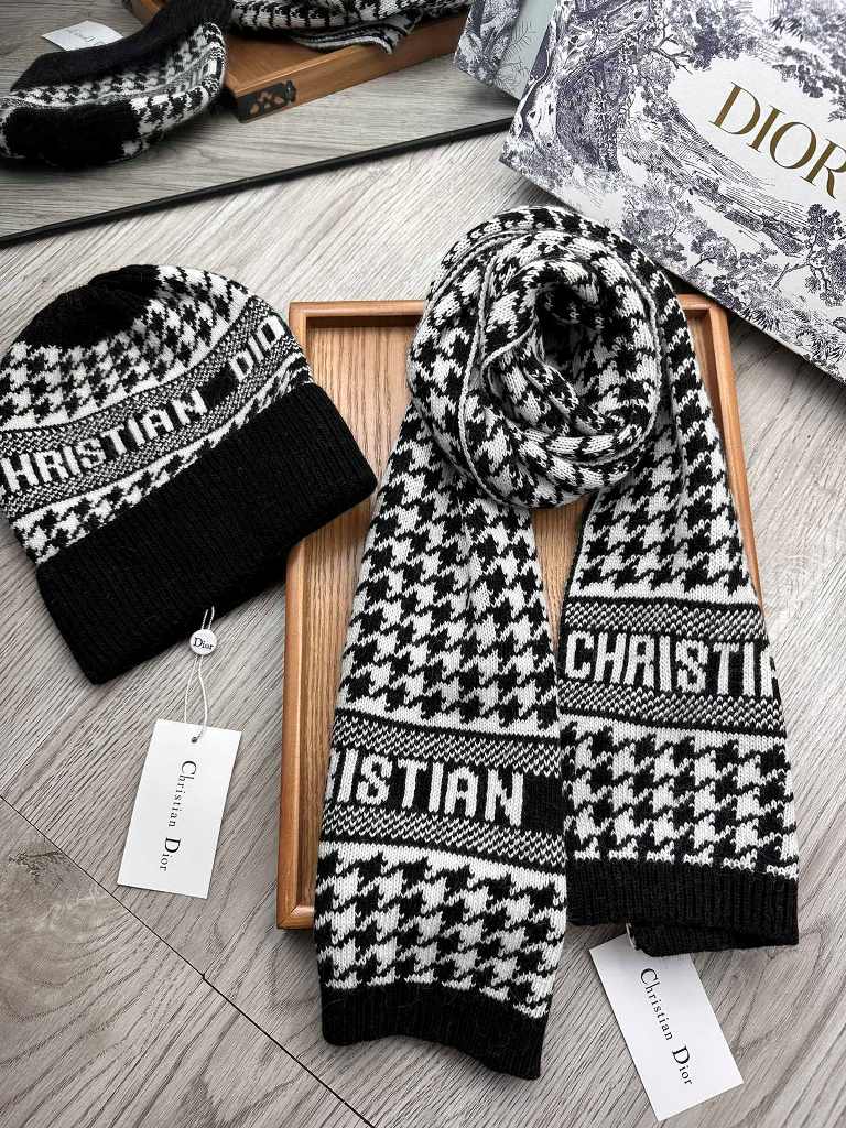 Dior Beanies&Scarf-015