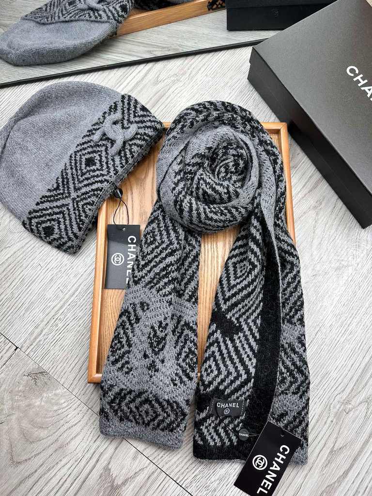 Chanel Beanies&Scarf-033
