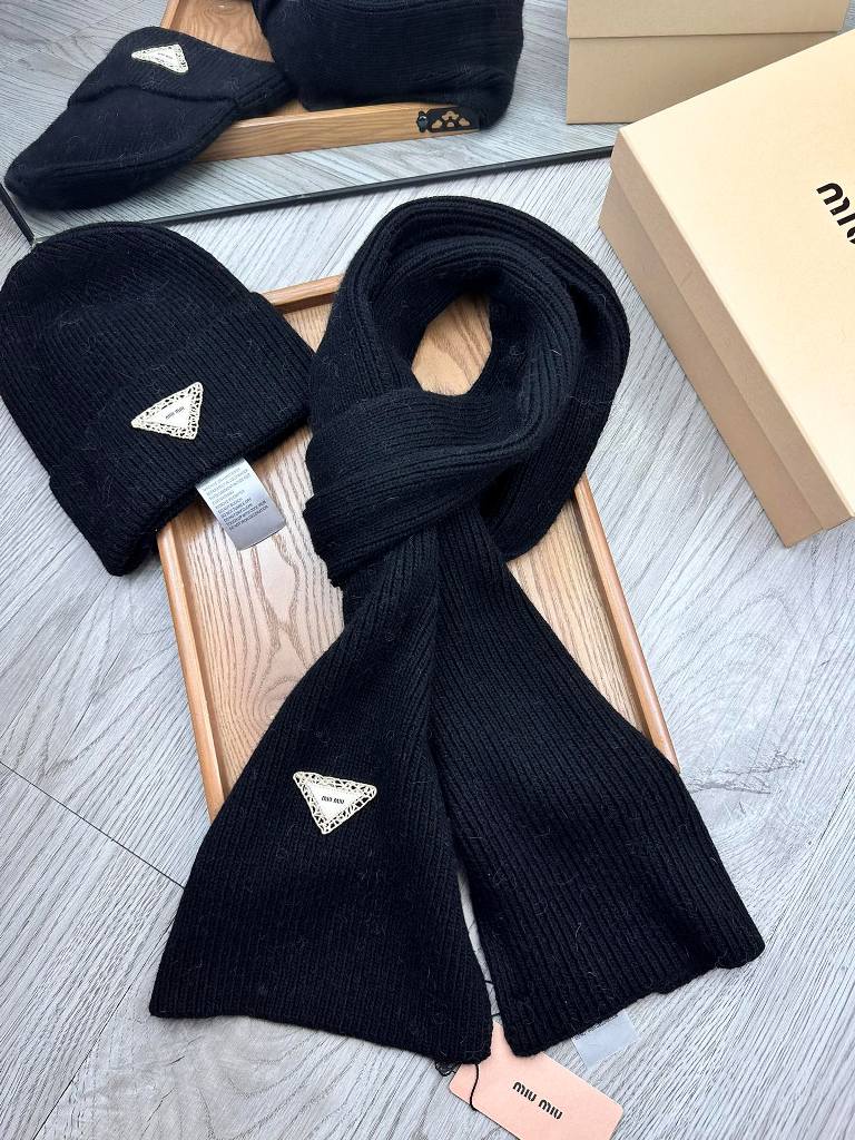 MiuMiu Beanies&Scarf-003
