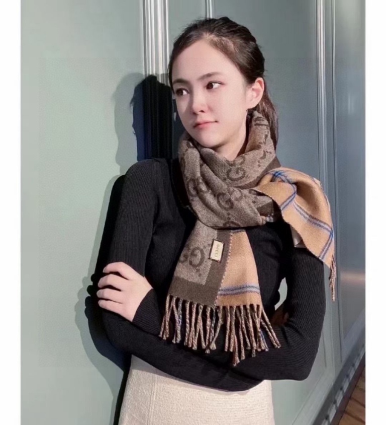 Gucci Wool Scarf-038