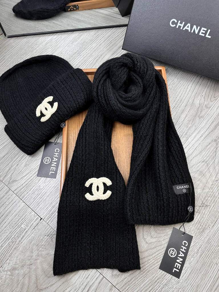 Chanel Beanies&Scarf-027