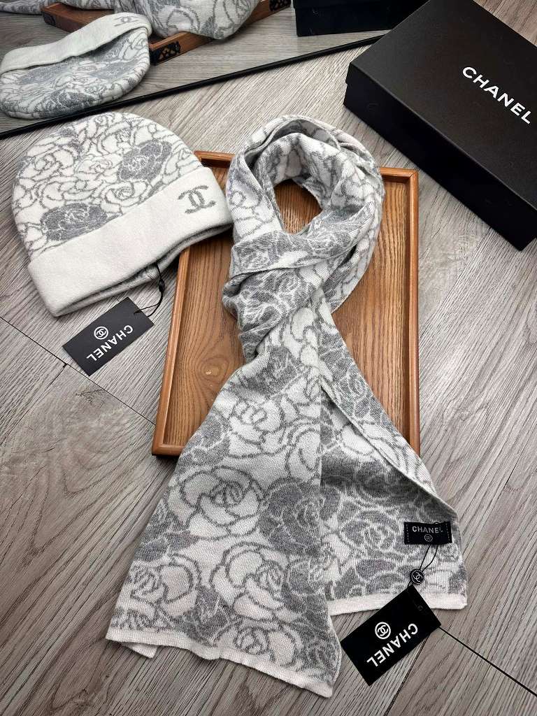 Chanel Beanies&Scarf-024