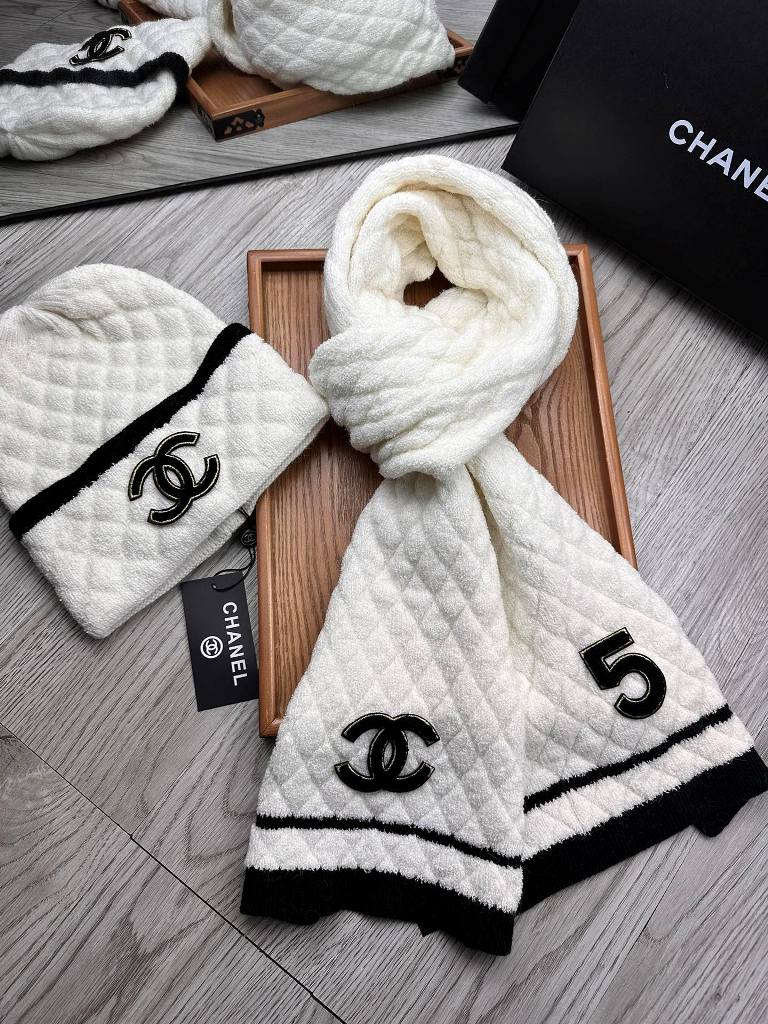Chanel Beanies&Scarf-021