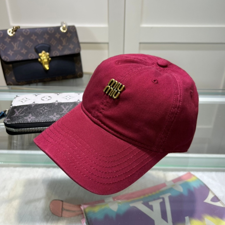 MiuMiu Cap-030
