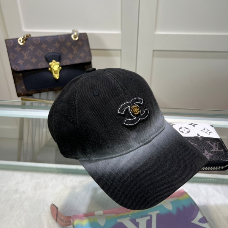 Chanel Cap-076