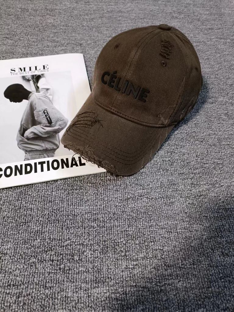 Celine Cap-077