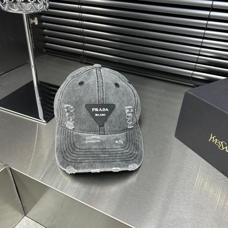 Prada Cap-037