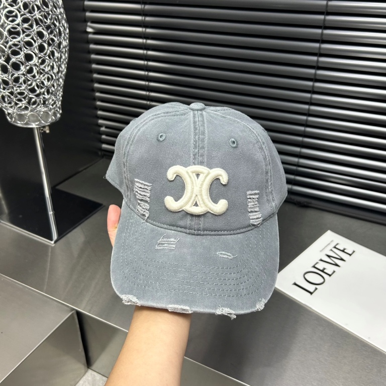 Celine Cap-074
