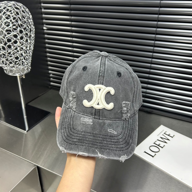Celine Cap-071