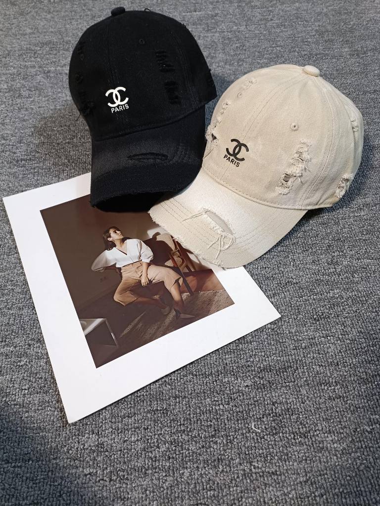 Chanel Cap-071