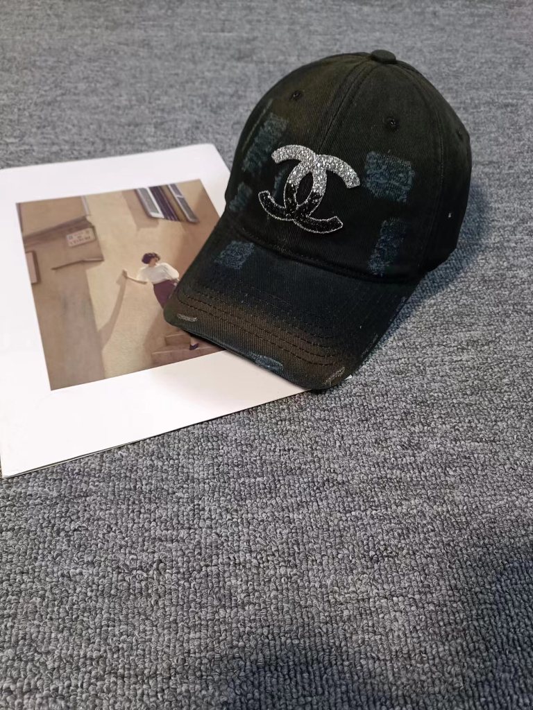 Chanel Cap-064