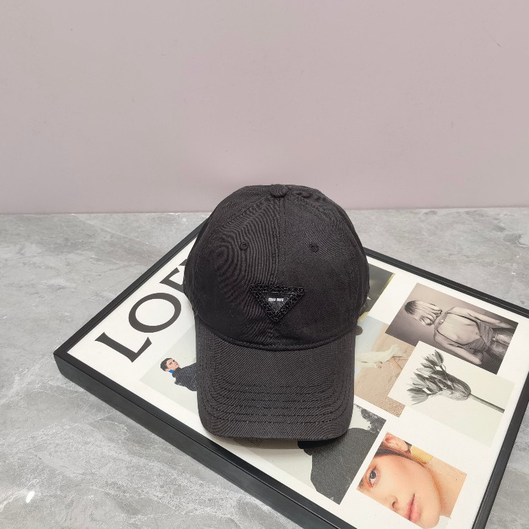 MiuMiu Cap-020
