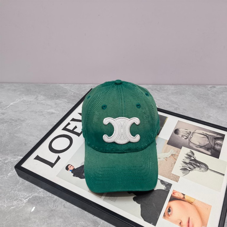Celine Cap-060