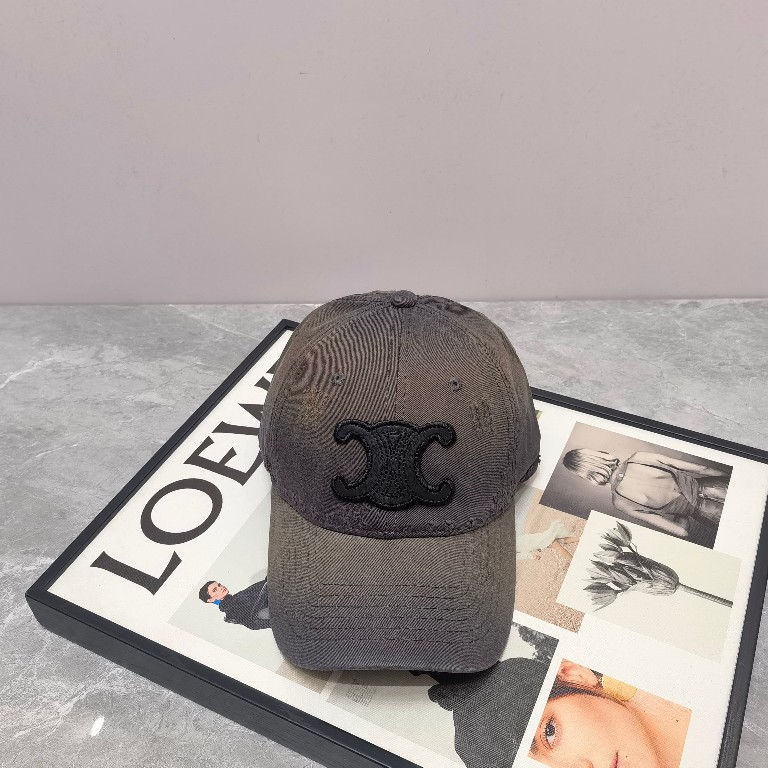 Celine Cap-056
