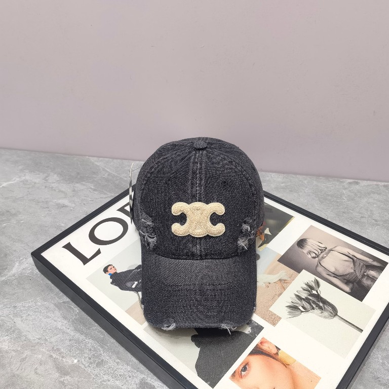 Celine Cap-046