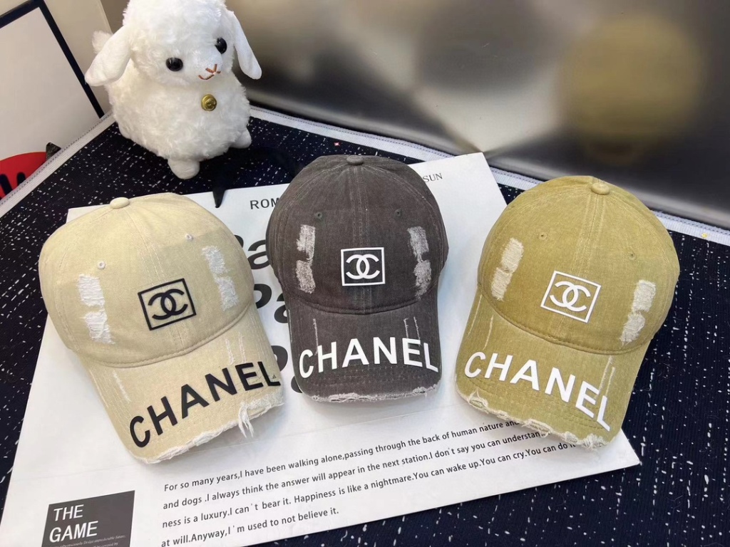 Chanel Cap-057