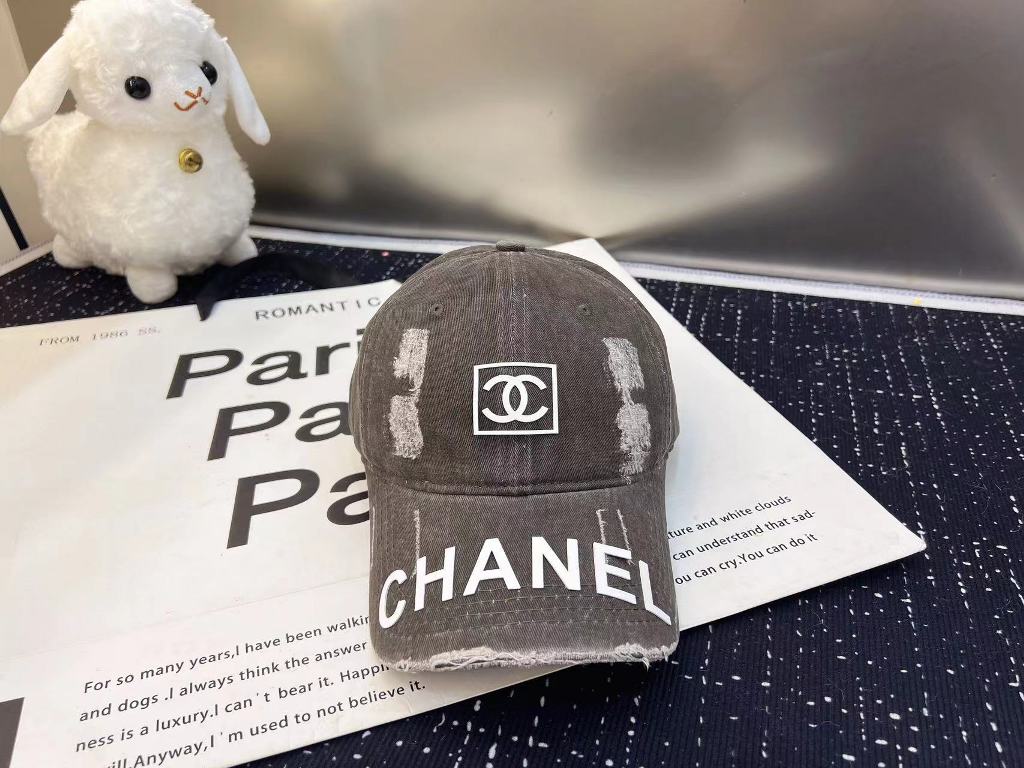 Chanel Cap-056