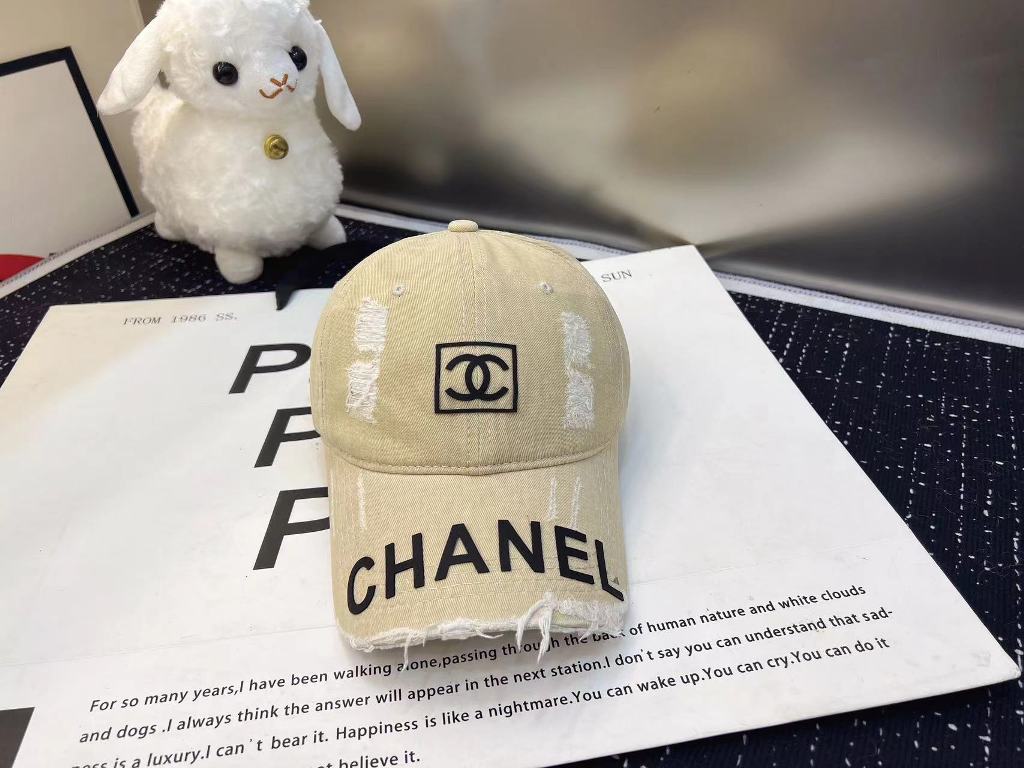 Chanel Cap-055