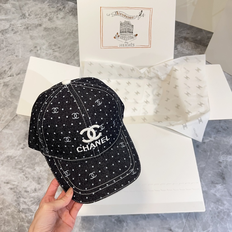 Chanel Cap-044