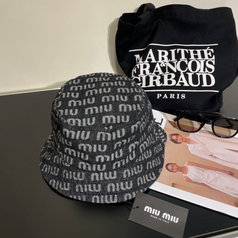 MiuMiu Hats-003