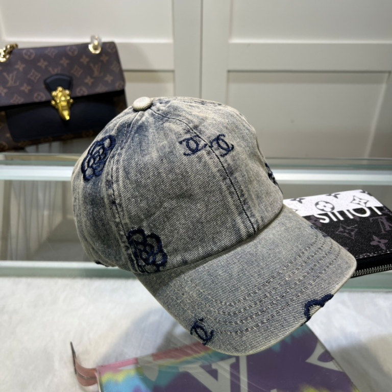Chanel Cap-010