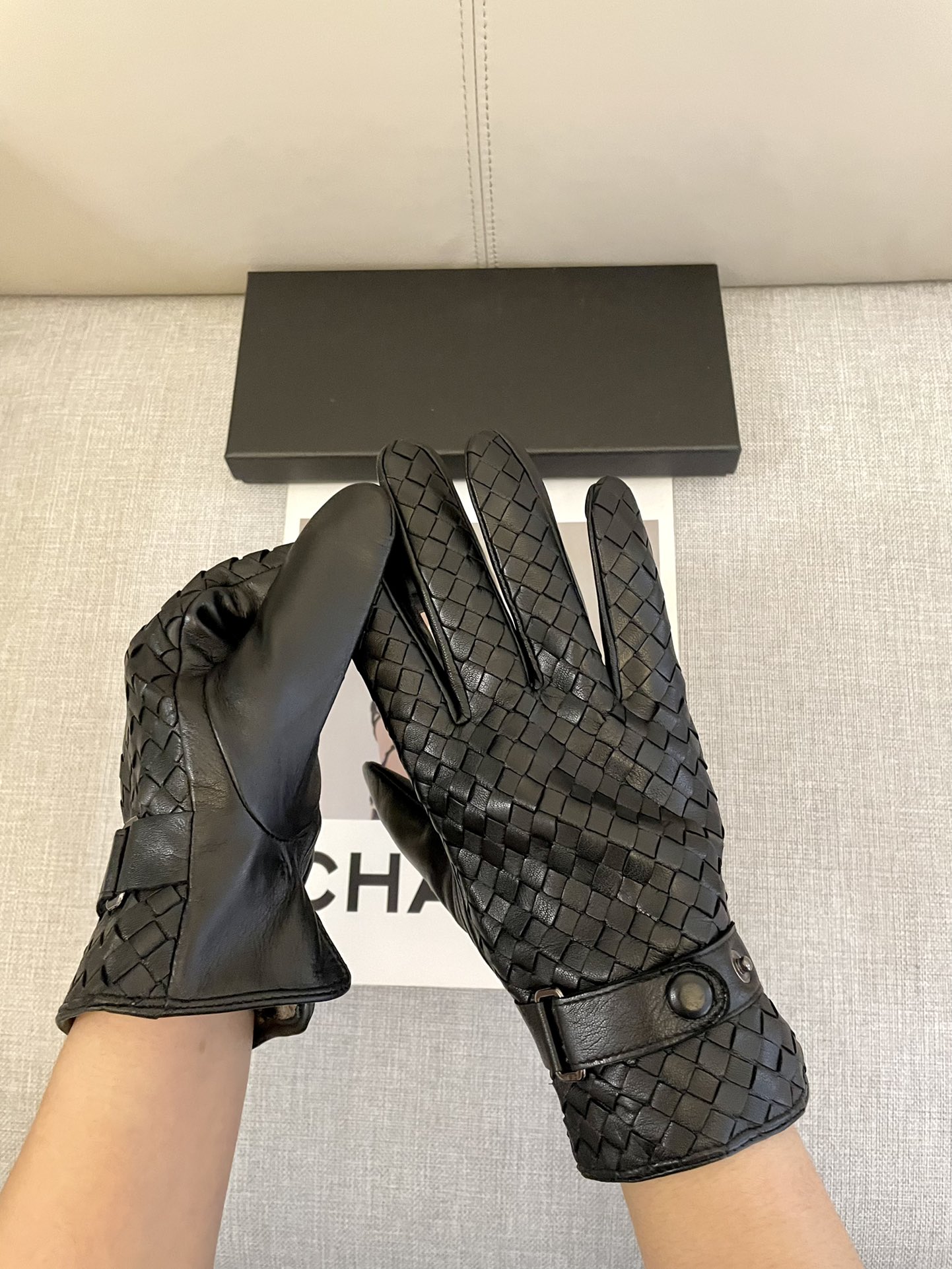 Men Bottega Veneta Gloves(AAA)-002