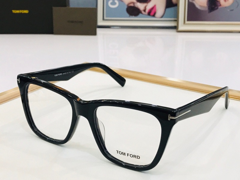 Tom Ford Plain Glass Spectacles(High Quality)-539
