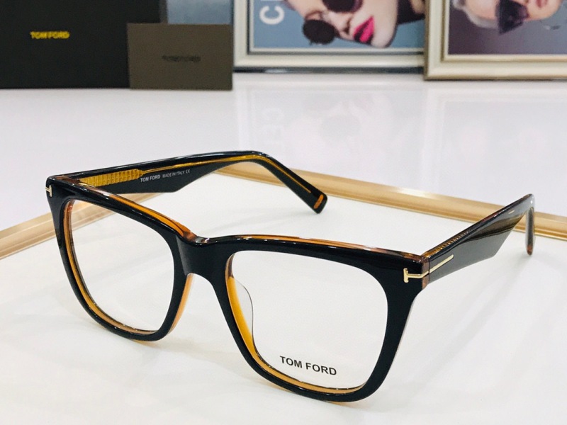 Tom Ford Plain Glass Spectacles(High Quality)-405
