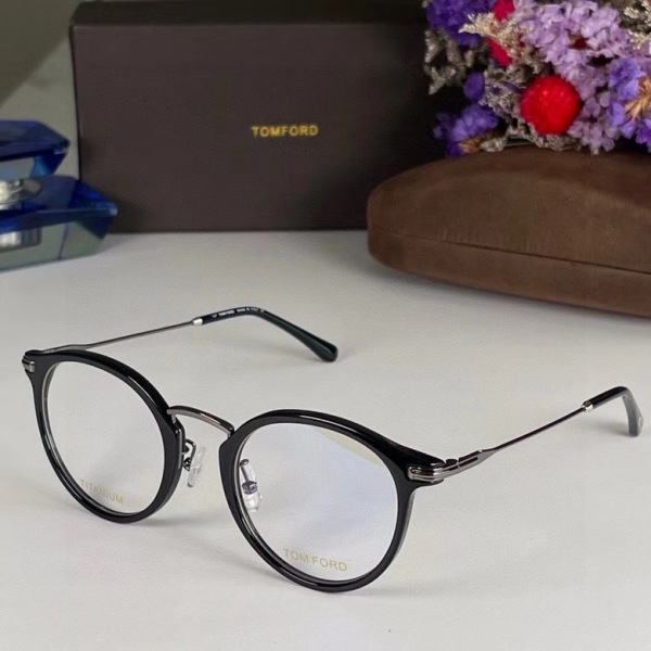 Tom Ford Plain Glass Spectacles(High Quality)-333