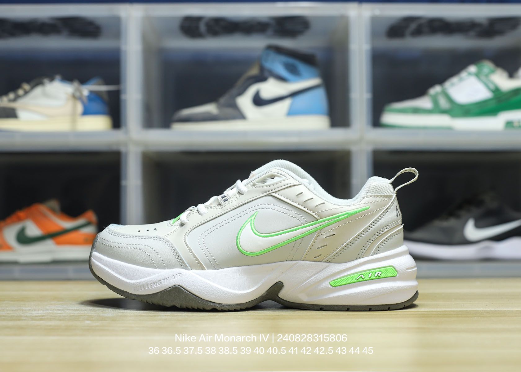 Nike Air Monarch IV-008