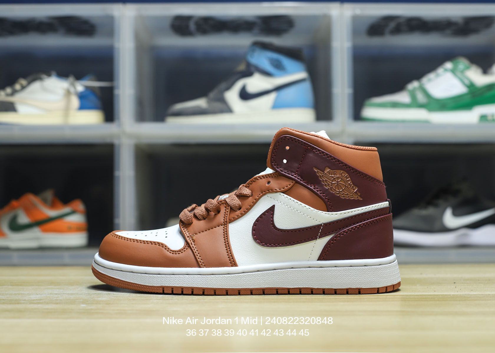 Air Jordan 1 Mid-008