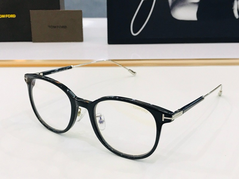 Tom Ford Plain Glass Spectacles(High Quality)-326