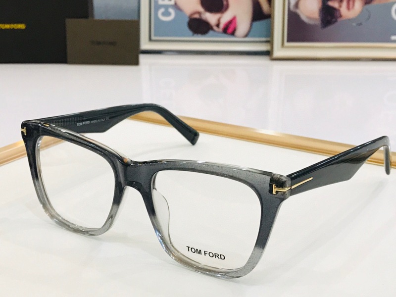 Tom Ford Plain Glass Spectacles(High Quality)-388