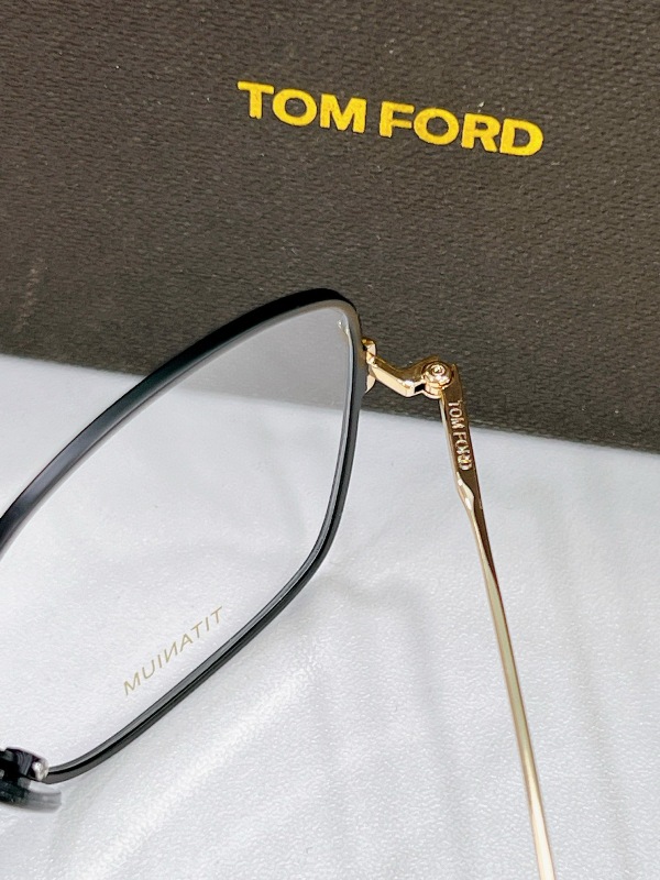 Tom Ford Plain Glass Spectacles(High Quality)-277