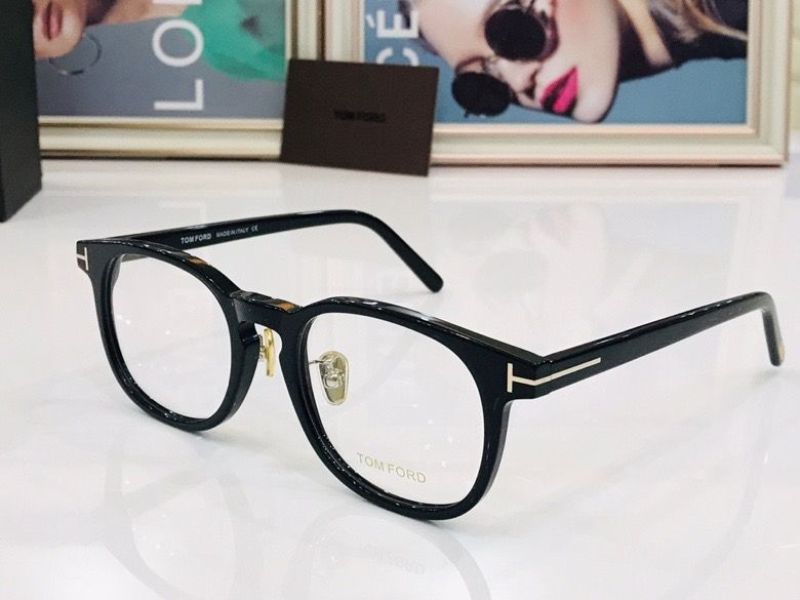 Tom Ford Plain Glass Spectacles(High Quality)-474