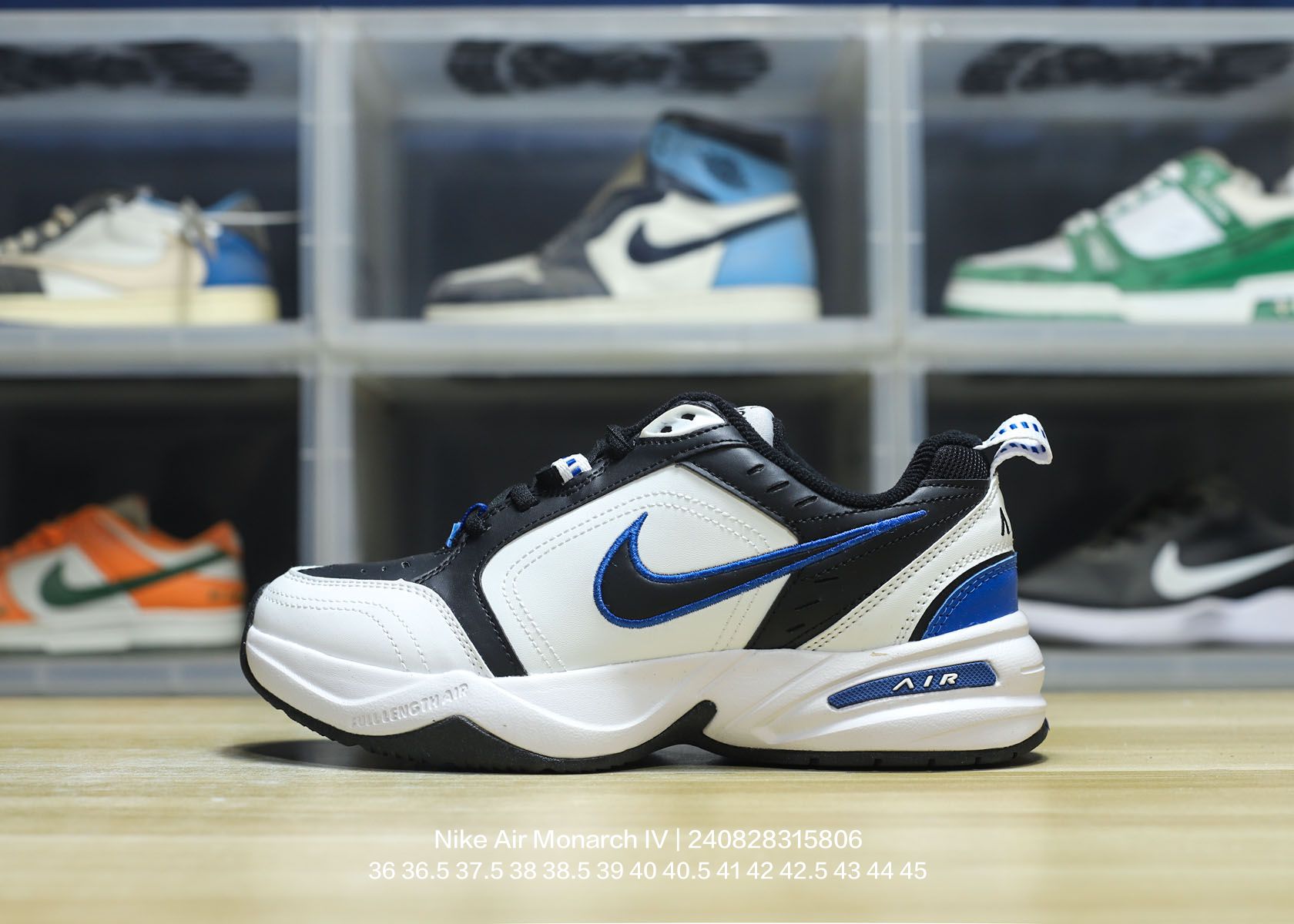 Nike Air Monarch IV-005