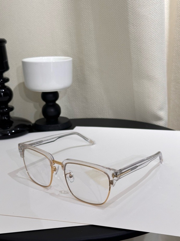 Tom Ford Plain Glass Spectacles(High Quality)-445