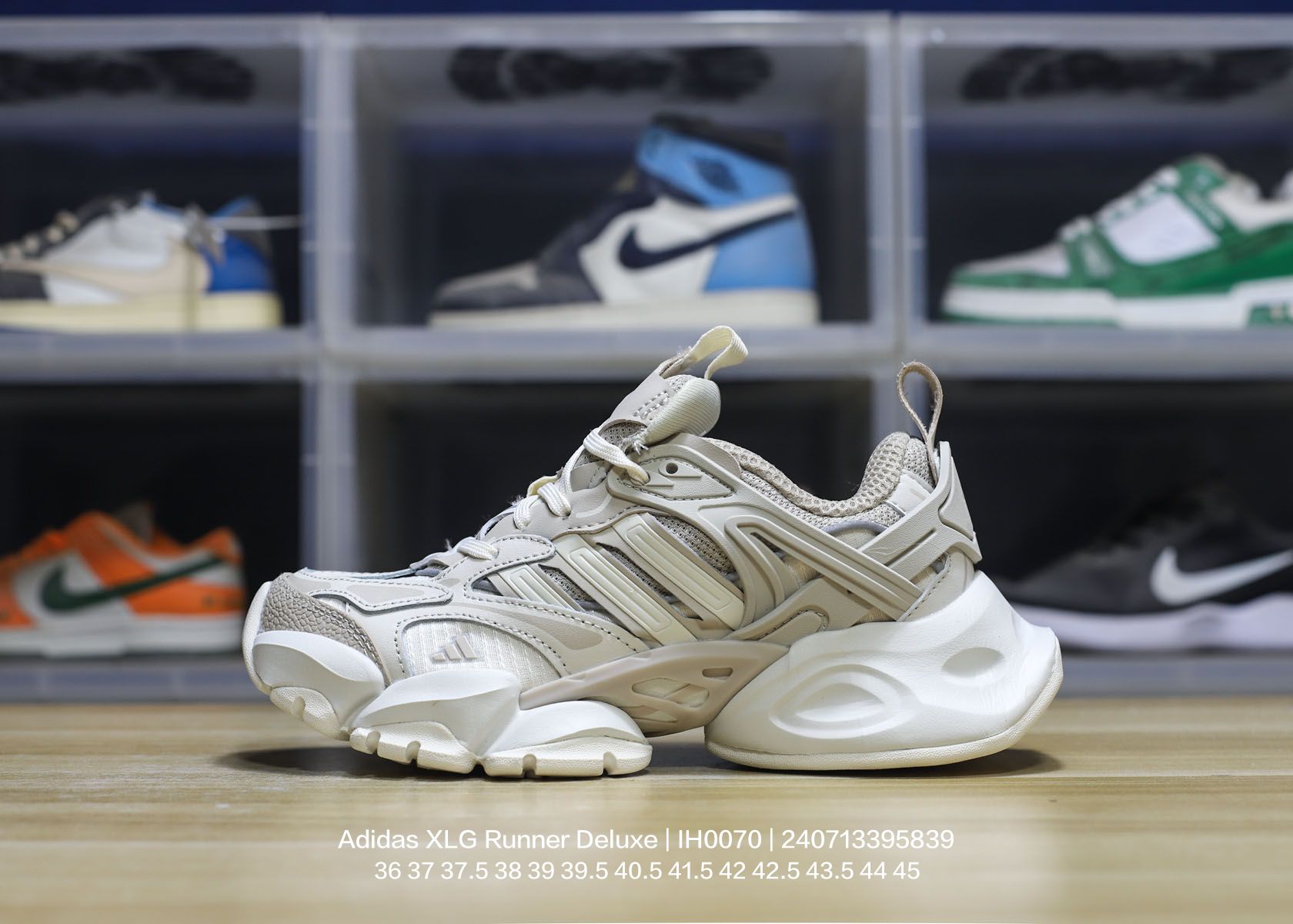 Adidas XLG Runner Deluxe-010