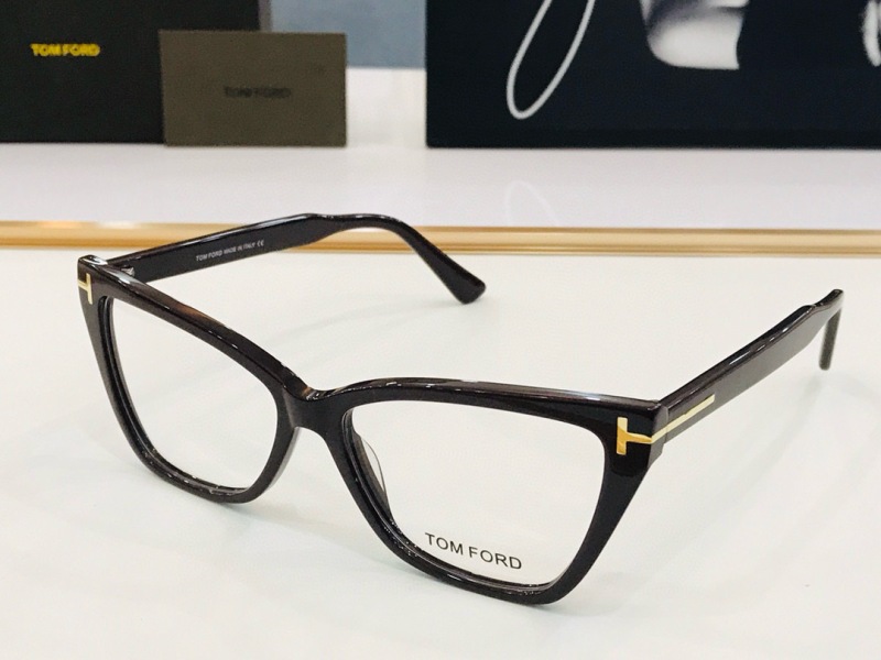 Tom Ford Plain Glass Spectacles(High Quality)-440