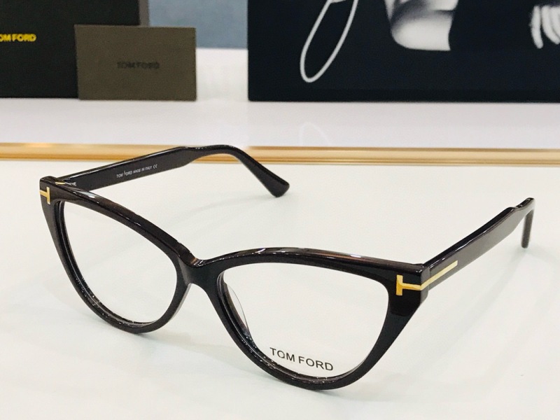 Tom Ford Plain Glass Spectacles(High Quality)-300