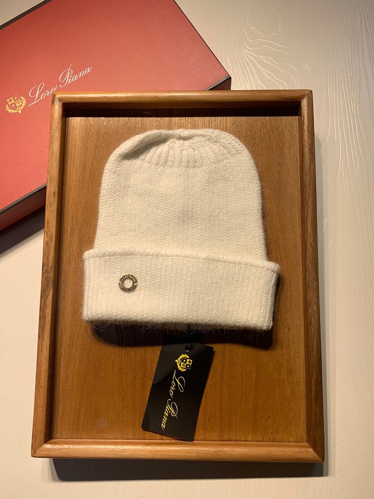 Loro Piana Beanies-011
