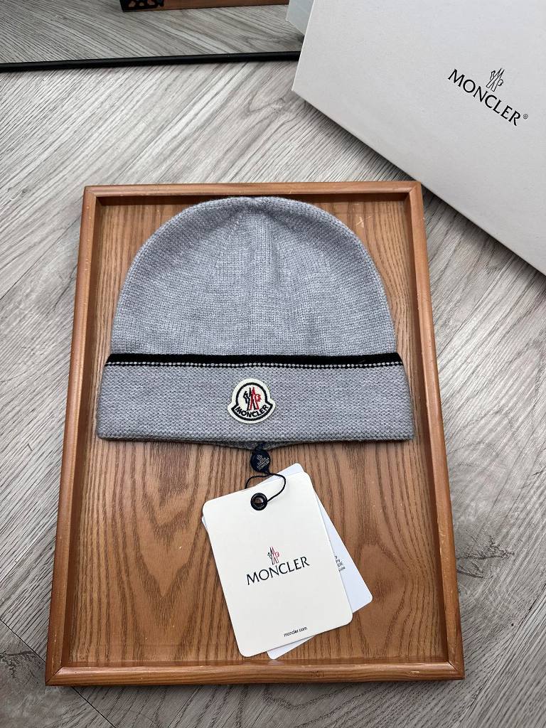 Moncler Beanies-179