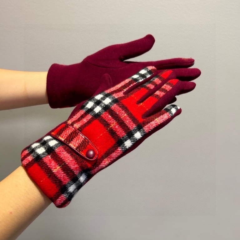 Burberry Gloves(AAA)-043