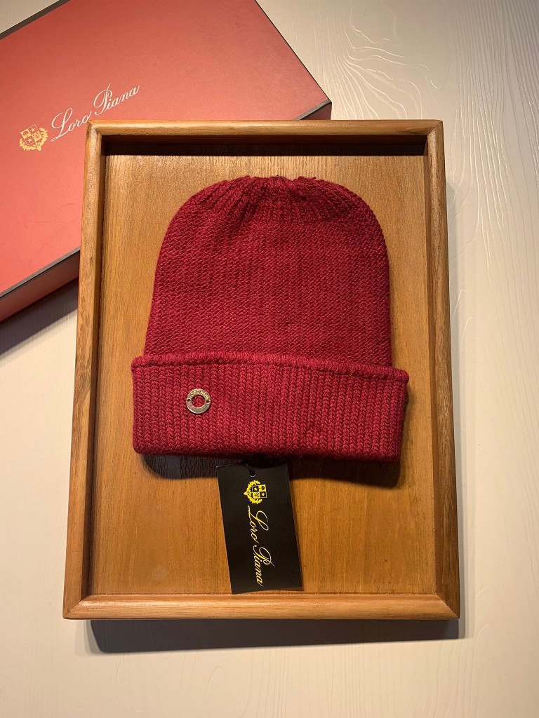 Loro Piana Beanies-009