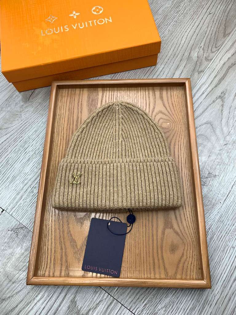 LV Beanies-051