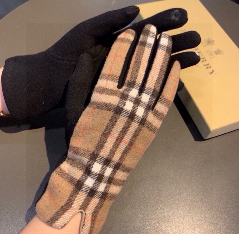 Burberry Gloves(AAA)-040