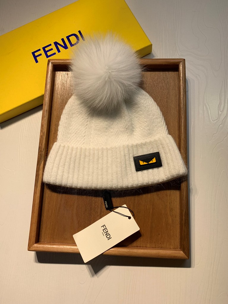 Fendi Beanies-009